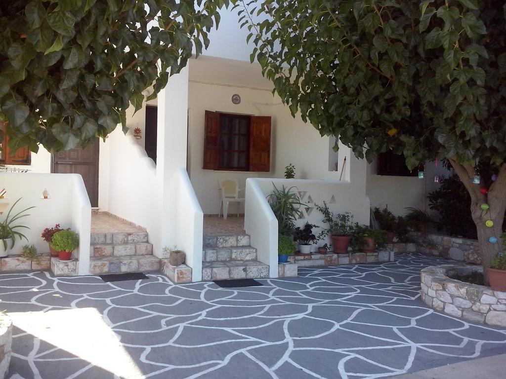 Athena'S Houses Skyros Exteriör bild