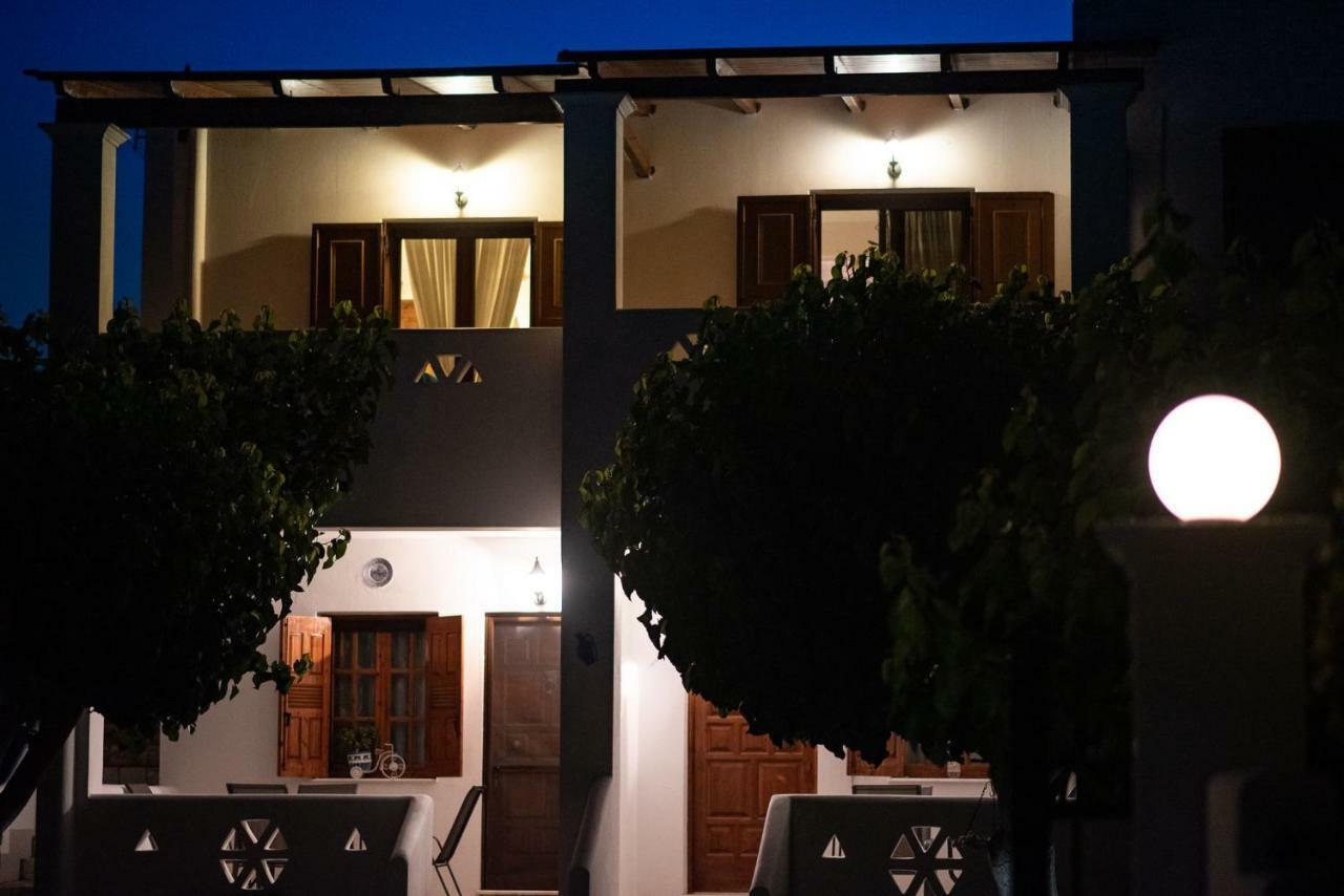 Athena'S Houses Skyros Exteriör bild